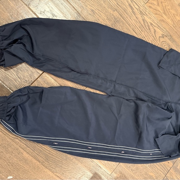 Women’s size XS  Edikted navy blue track pants with side stripe bow detail - Picture 6 of 6